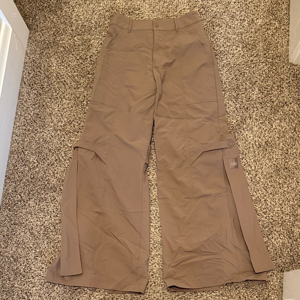 ALO Yoga Tab Cargo Pants